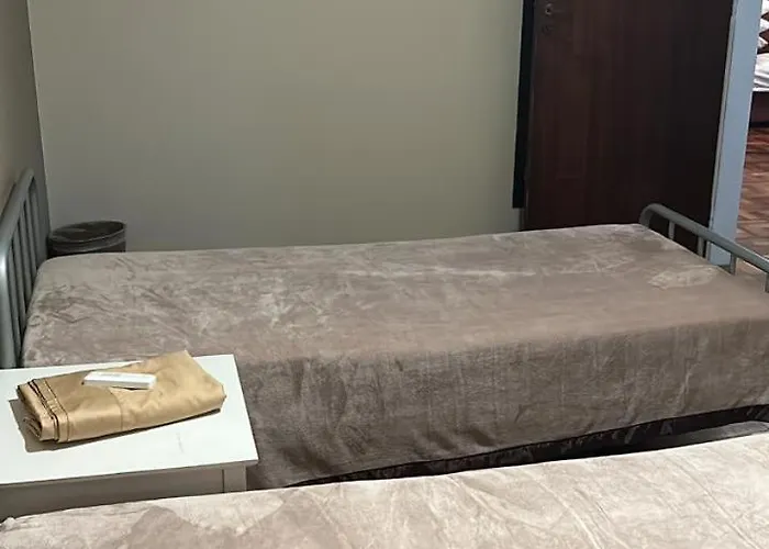 Apartamento Perto Consulado Americano Ar Condicionado 2 Quartos Até 6 Pessoas Av Carlos Gomes Não Tem Garagem *